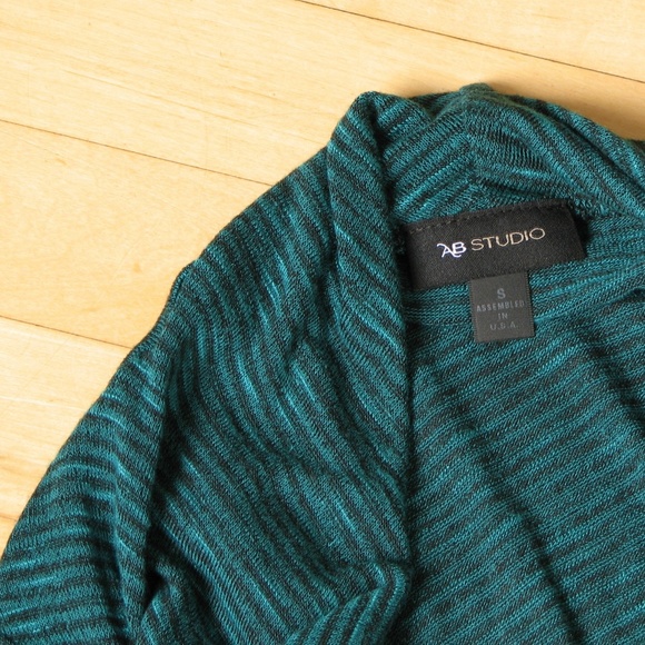AB Studio Striped Cardigan Asymmetrical - Picture 2 of 5